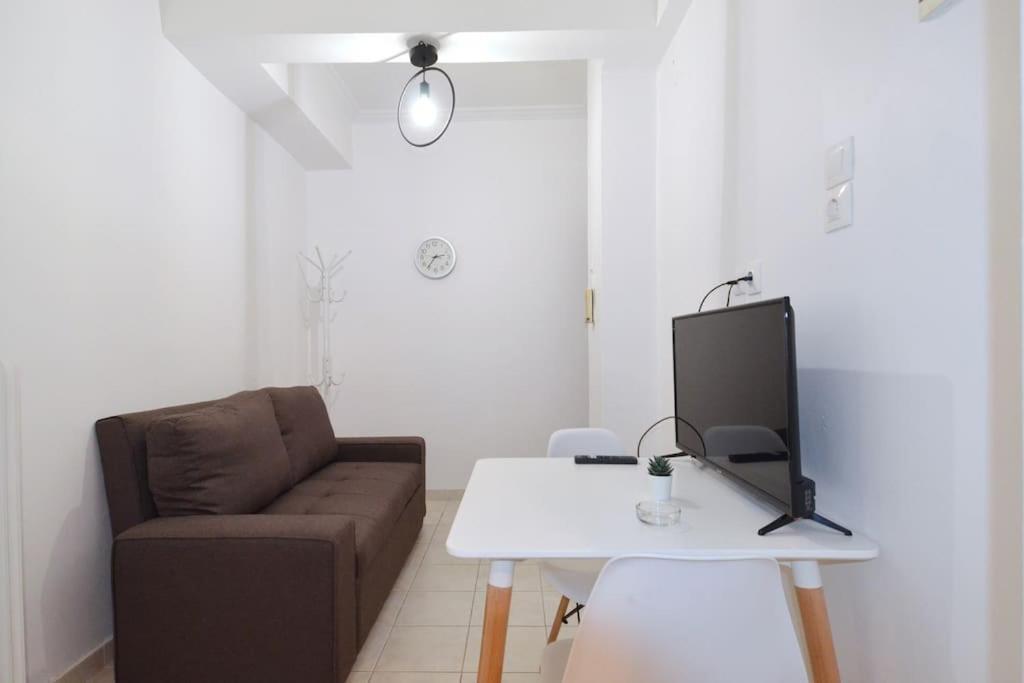 Minimal Apartment At The Foot Of The Odeon Of ... Athens Exterior photo
